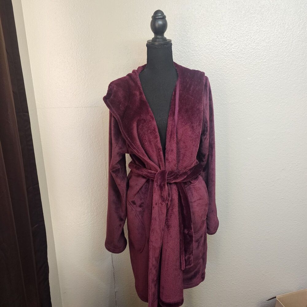 UGG Burgundy Plush Hooded Robe XL Belted Soft Cozy Chic Fleece Loungewear X100